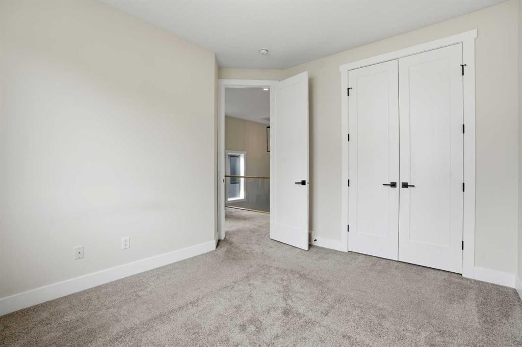 3817 Centre A Street Ne, Calgary, AB - Indoor Photo Showing Other Room