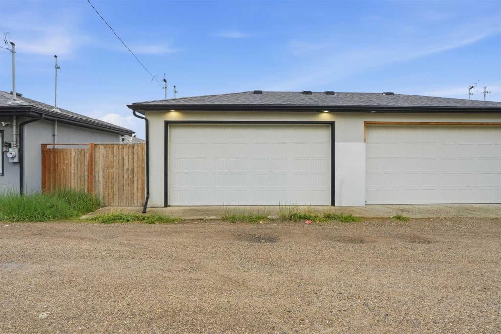 3817 Centre A Street Ne, Calgary, AB - Outdoor