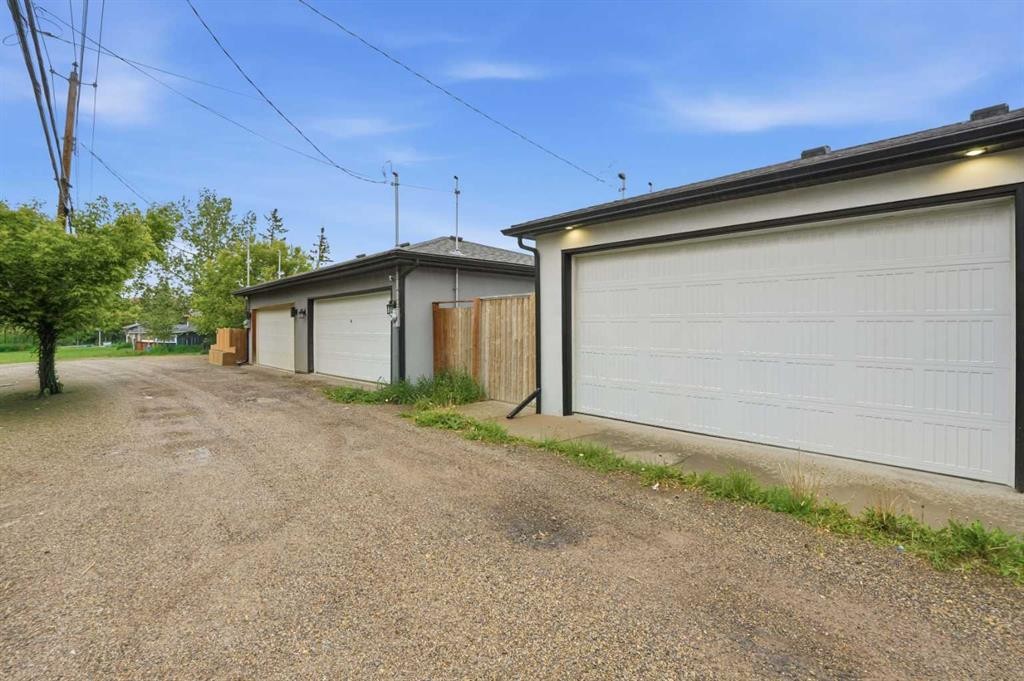 3817 Centre A Street Ne, Calgary, AB - Outdoor With Exterior
