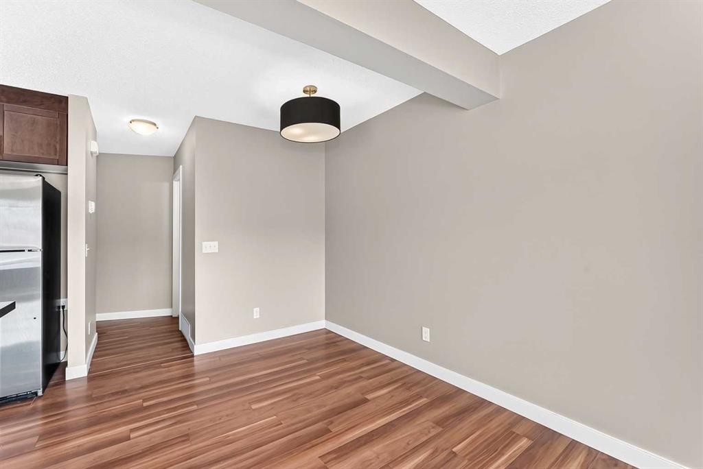 141 Pantego Lane Nw, Calgary, AB - Indoor Photo Showing Other Room