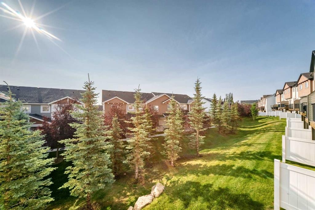 141 Pantego Lane Nw, Calgary, AB - Outdoor