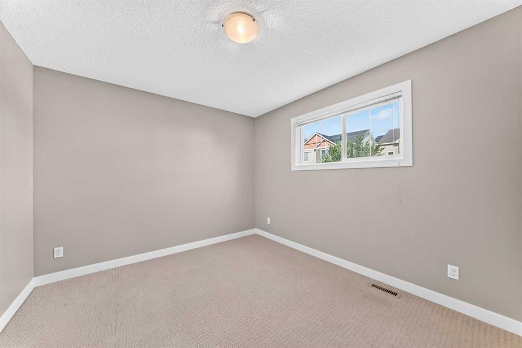 141 Pantego Lane Nw, Calgary, AB - Indoor Photo Showing Other Room