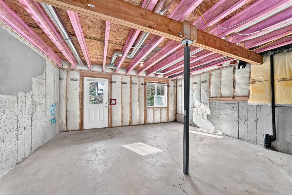 141 Pantego Lane Nw, Calgary, AB - Indoor Photo Showing Basement