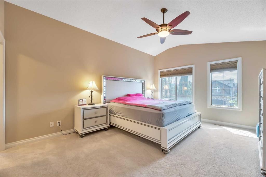 331 Mahogany Court Se, Calgary, AB - Indoor Photo Showing Bedroom