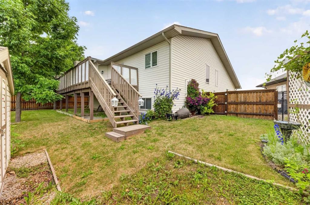 41 Deer Coulee Drive, Didsbury, AB - Outdoor