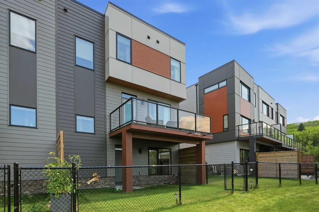 108 Na'A Heights Sw, Calgary, AB - Outdoor With Balcony With Exterior