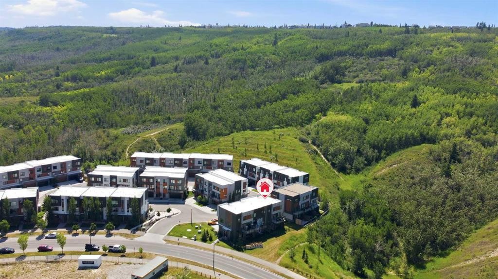 108 Na'A Heights Sw, Calgary, AB - Outdoor With View
