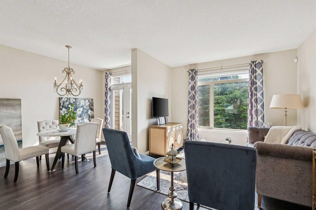 16 Westpark Common Sw, Calgary, AB - Indoor