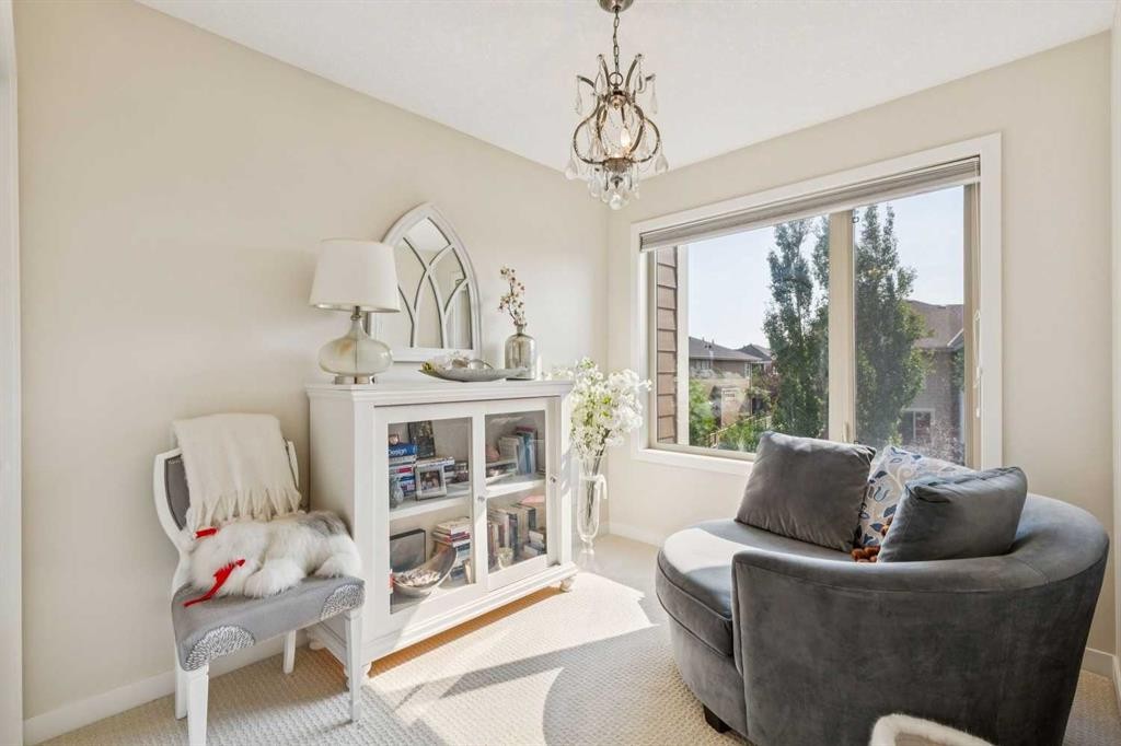 16 Westpark Common Sw, Calgary, AB - Indoor