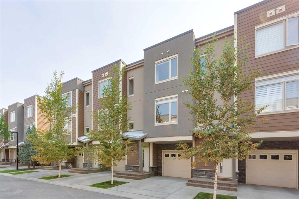 16 Westpark Common Sw, Calgary, AB - Outdoor With Facade