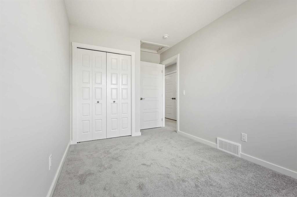 36 Heartwood Lane Se, Calgary, AB - Indoor Photo Showing Other Room