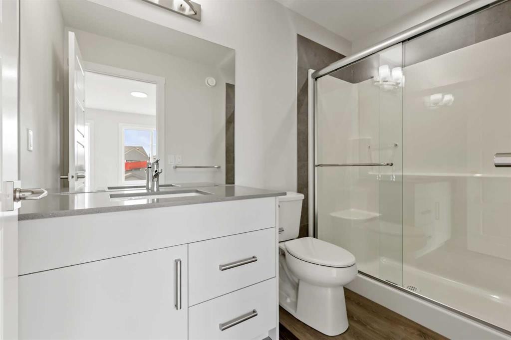 36 Heartwood Lane Se, Calgary, AB - Indoor Photo Showing Bathroom