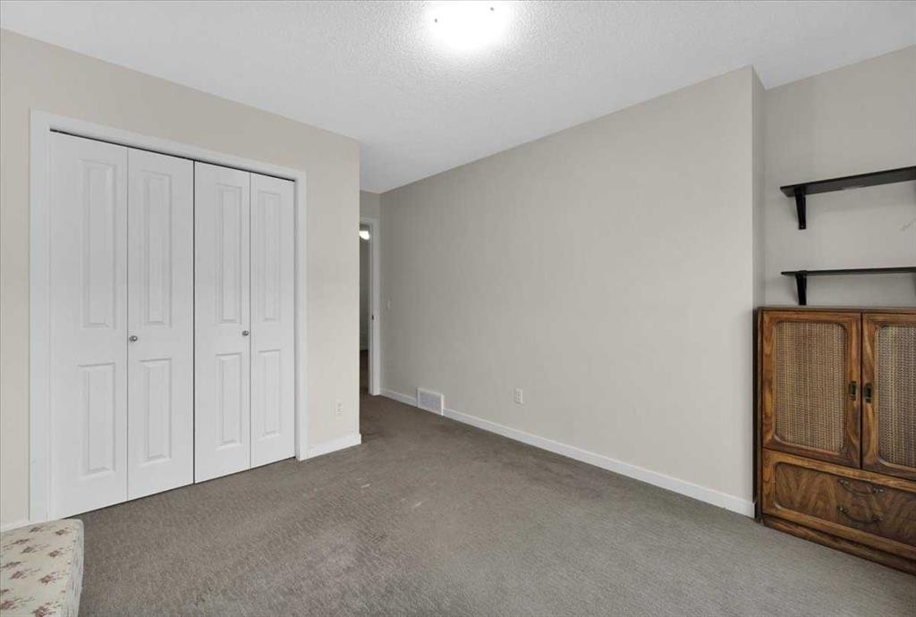 226 Sunset Point, Cochrane, AB - Indoor