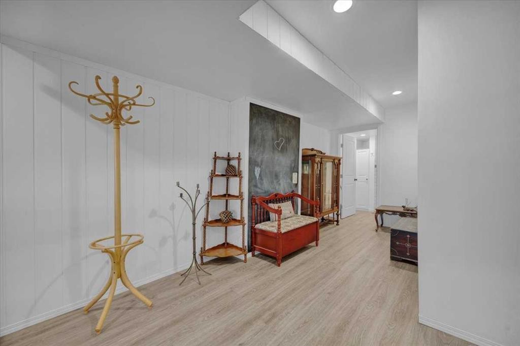 226 Sunset Point, Cochrane, AB - Indoor Photo Showing Other Room