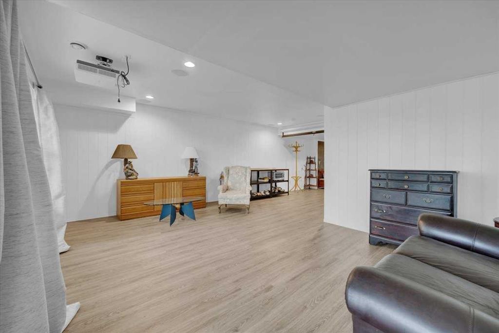 226 Sunset Point, Cochrane, AB - Indoor