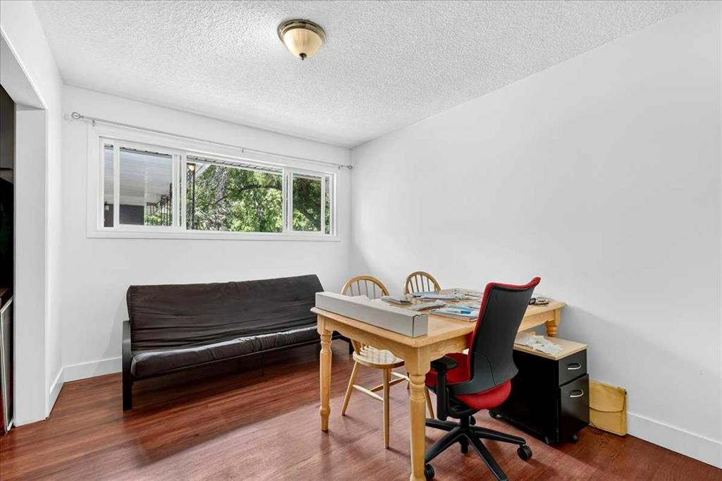 1944 10 Avenue Ne, Calgary, AB - Indoor Photo Showing Office
