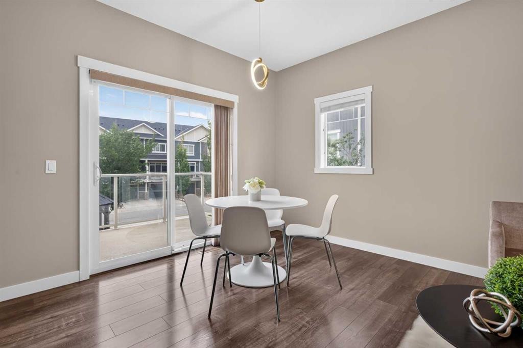 558 Evanston Manor Nw, Calgary, AB - Indoor Photo Showing Dining Room