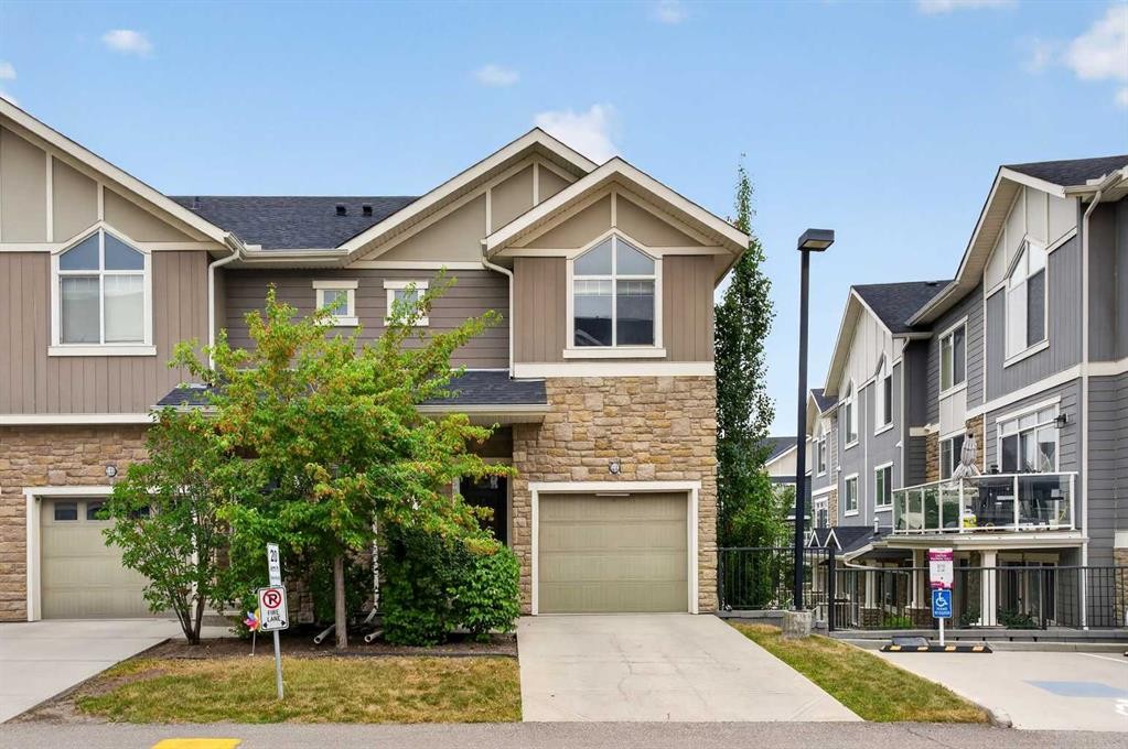 558 Evanston Manor Nw, Calgary, AB - Outdoor With Facade