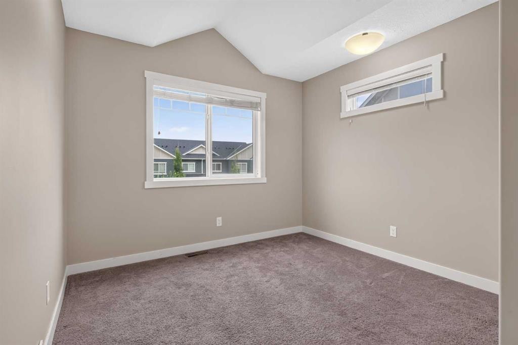 558 Evanston Manor Nw, Calgary, AB - Indoor Photo Showing Other Room