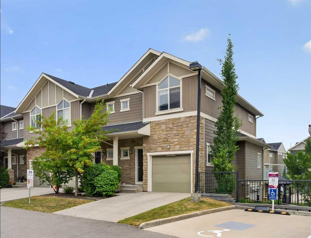 558 Evanston Manor Nw, Calgary, AB - Outdoor With Facade