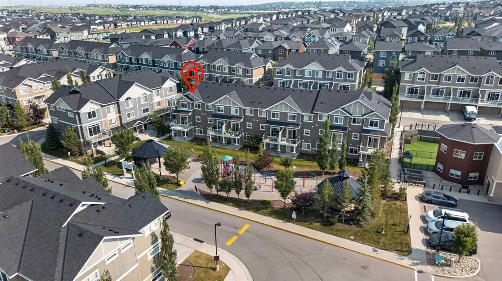 558 Evanston Manor Nw, Calgary, AB - Outdoor