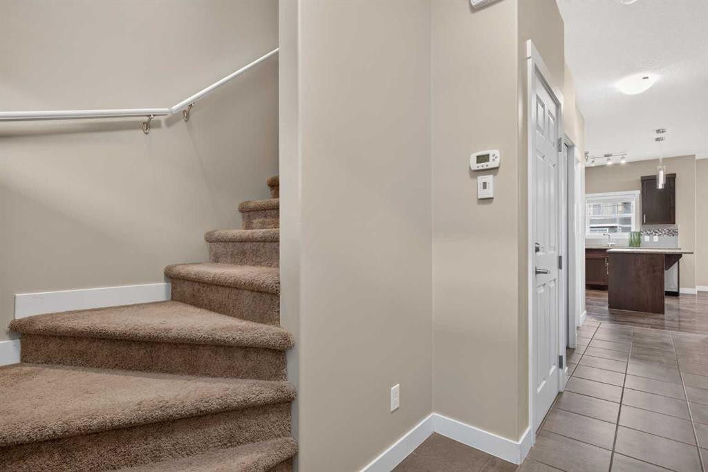 558 Evanston Manor Nw, Calgary, AB - Indoor Photo Showing Other Room