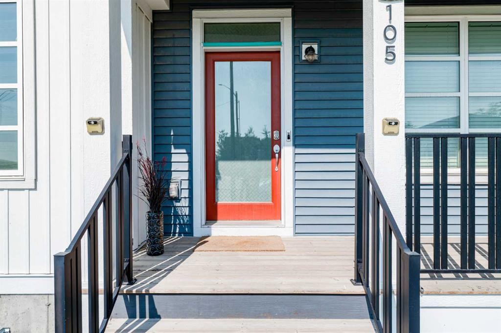 105 Highview Gate Se, Airdrie, AB - Outdoor With Exterior
