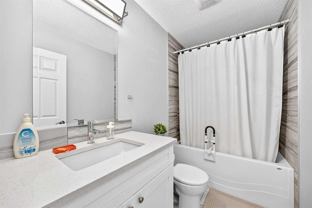 125 Appleburn Close Se, Calgary, AB