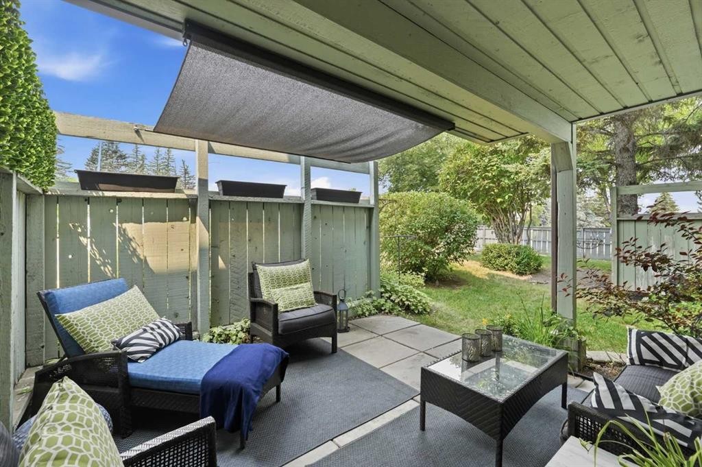 214-10120 Brookpark Boulevard Sw, Calgary, AB - Outdoor With Deck Patio Veranda With Exterior