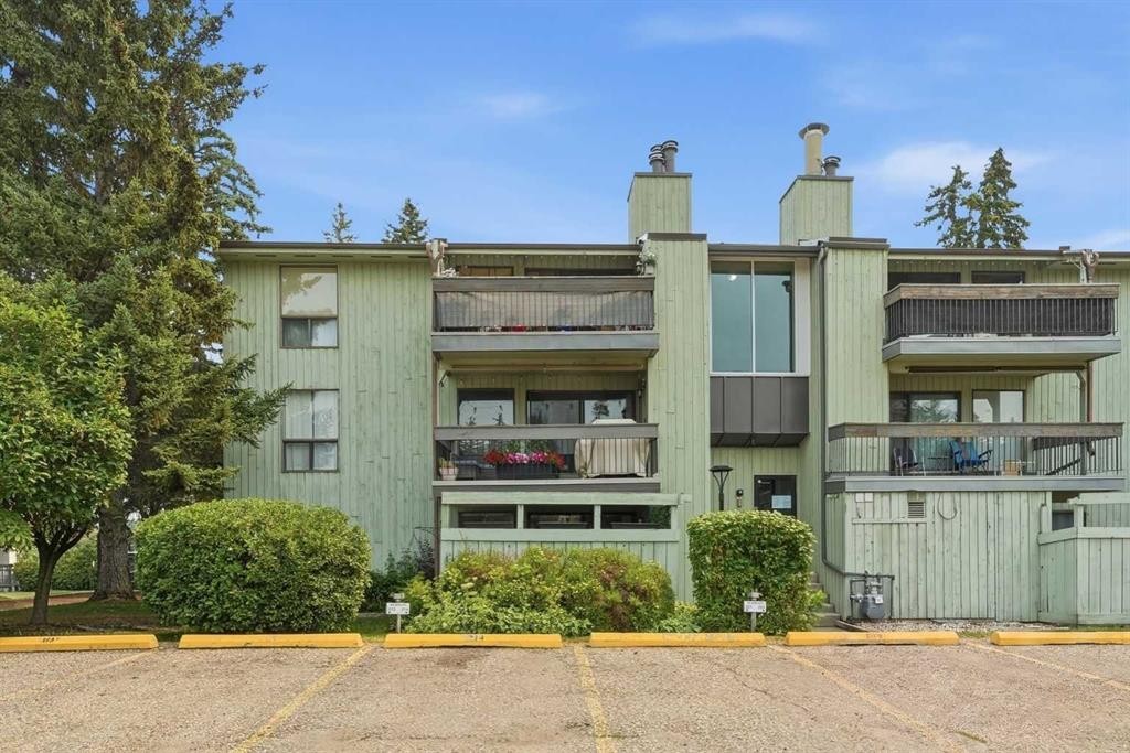 214-10120 Brookpark Boulevard Sw, Calgary, AB - Outdoor