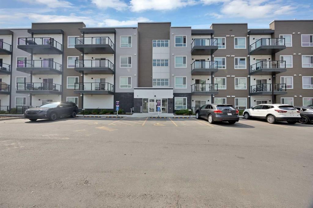 3315-33 Carringham Gate Nw, Calgary, AB - Outdoor With Balcony With Facade
