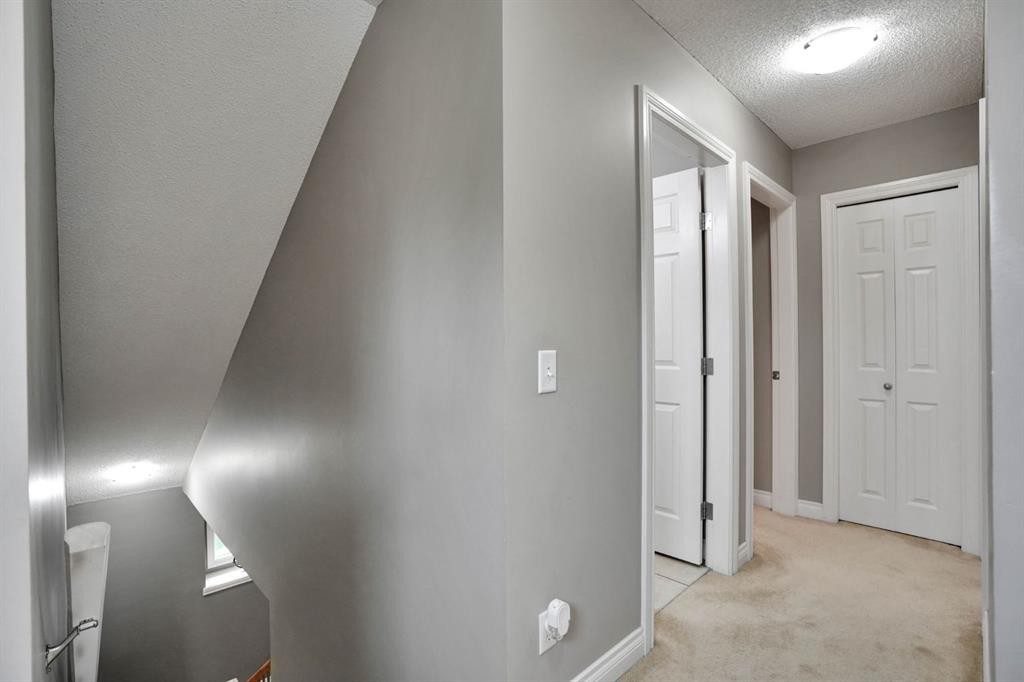 199 Cedarwood Lane Sw, Calgary, AB - Indoor Photo Showing Other Room