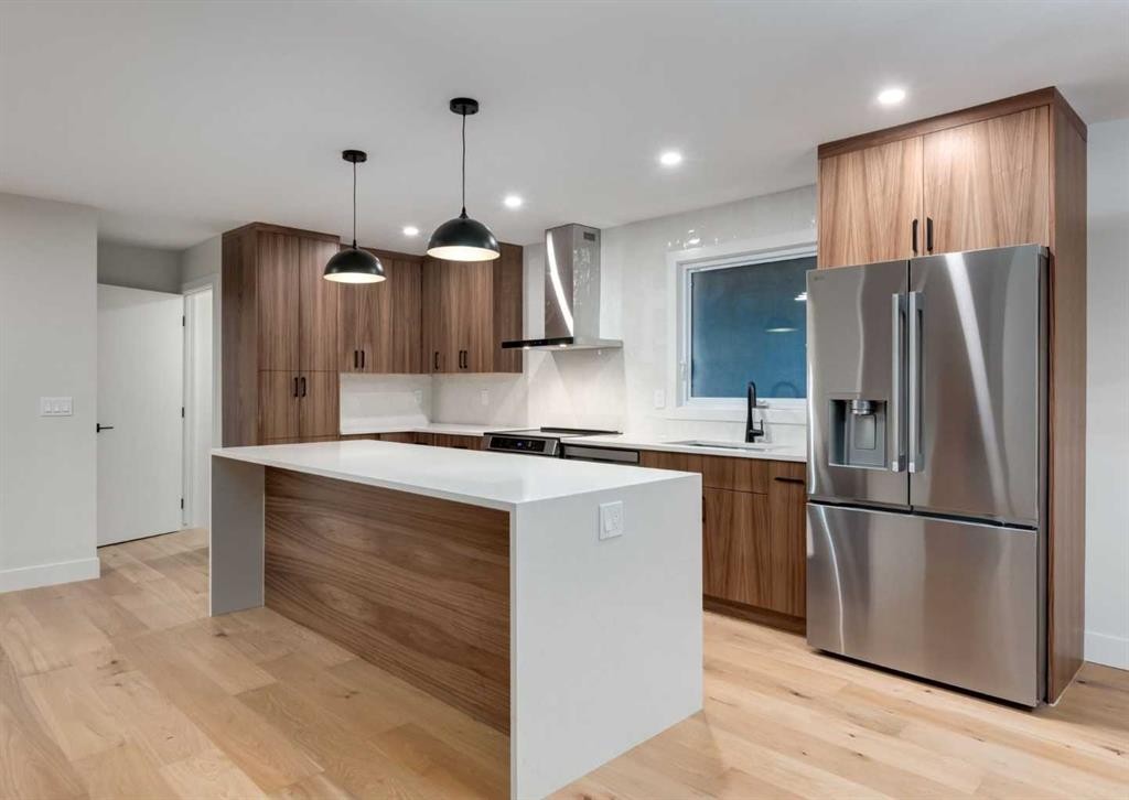 6460 Silver Ridge Way Nw, Calgary, AB - Indoor Photo Showing Kitchen