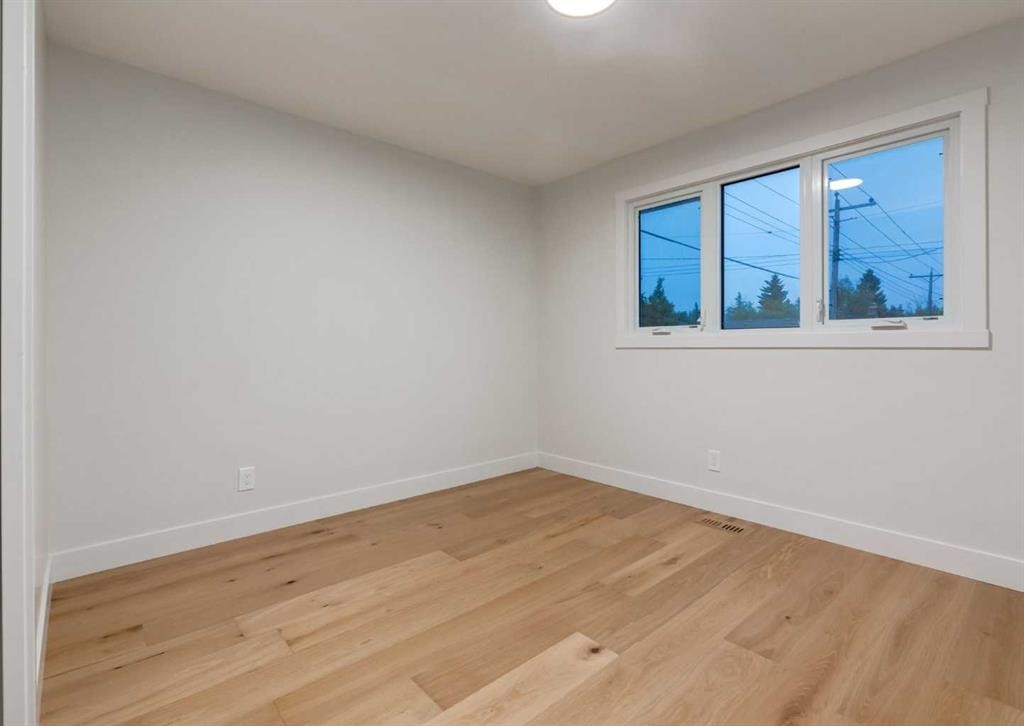 6460 Silver Ridge Way Nw, Calgary, AB - Indoor Photo Showing Other Room