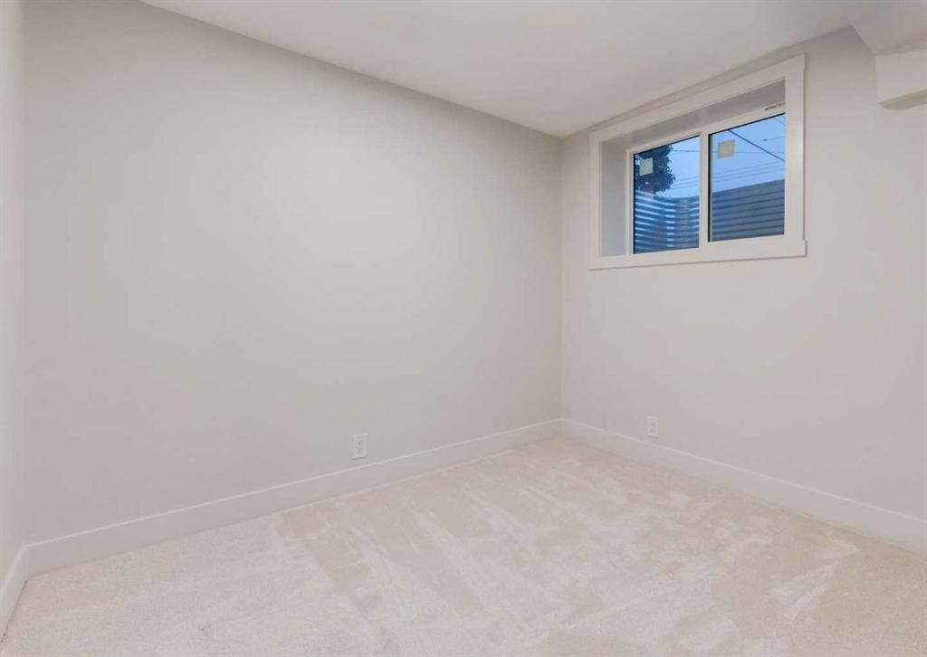 6460 Silver Ridge Way Nw, Calgary, AB - Indoor Photo Showing Other Room