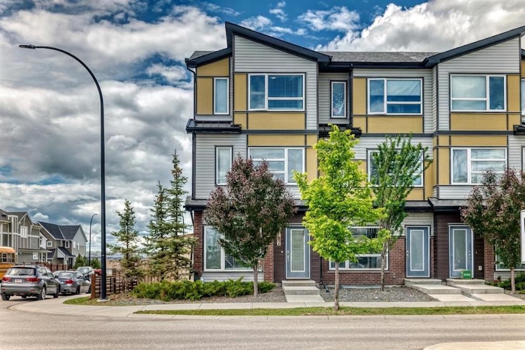 107 Lucas Boulevard Nw, Calgary, AB - Outdoor With Facade
