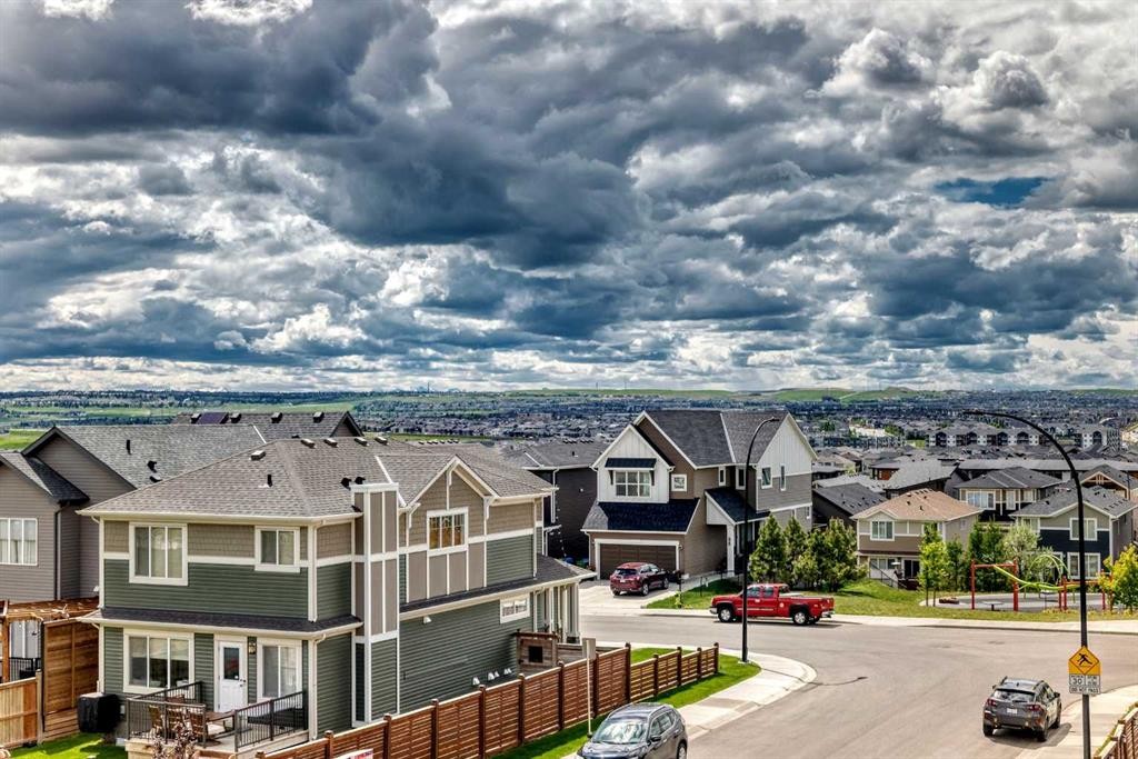 107 Lucas Boulevard Nw, Calgary, AB - Outdoor With View