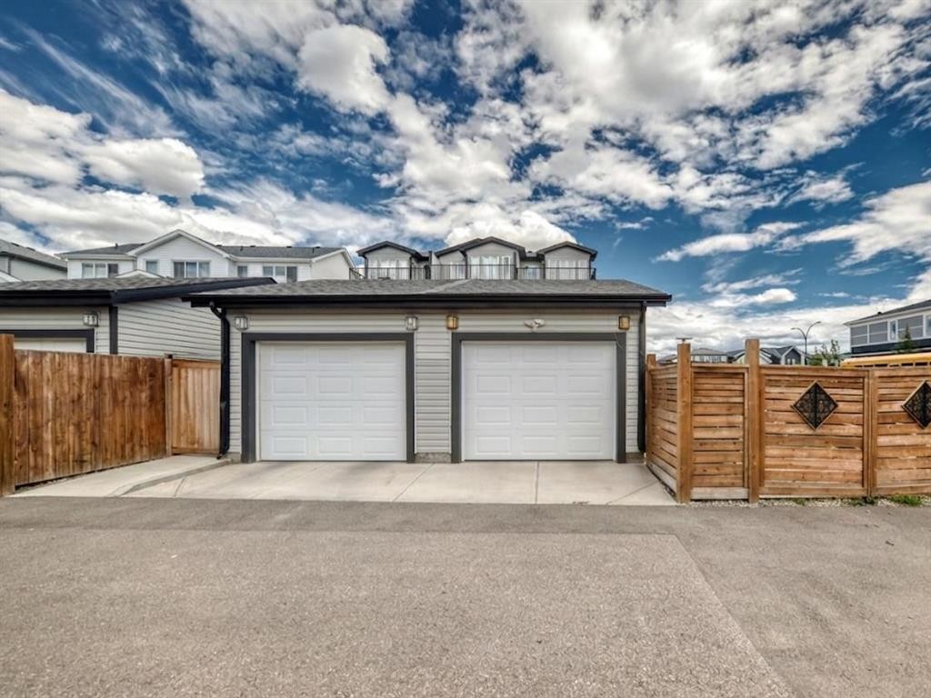 107 Lucas Boulevard Nw, Calgary, AB - Outdoor