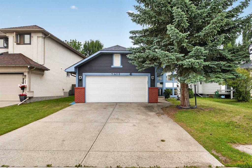 403 Shawinigan Drive Sw, Calgary, AB - Outdoor