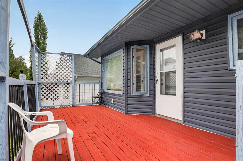 403 Shawinigan Drive Sw, Calgary, AB - Outdoor With Deck Patio Veranda With Exterior