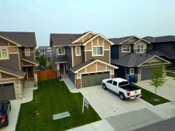 5 Birch Glen Okotoks, AB T1S 5S9