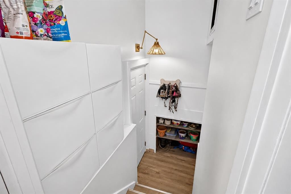6420 18 Street Se, Calgary, AB - Indoor Photo Showing Other Room