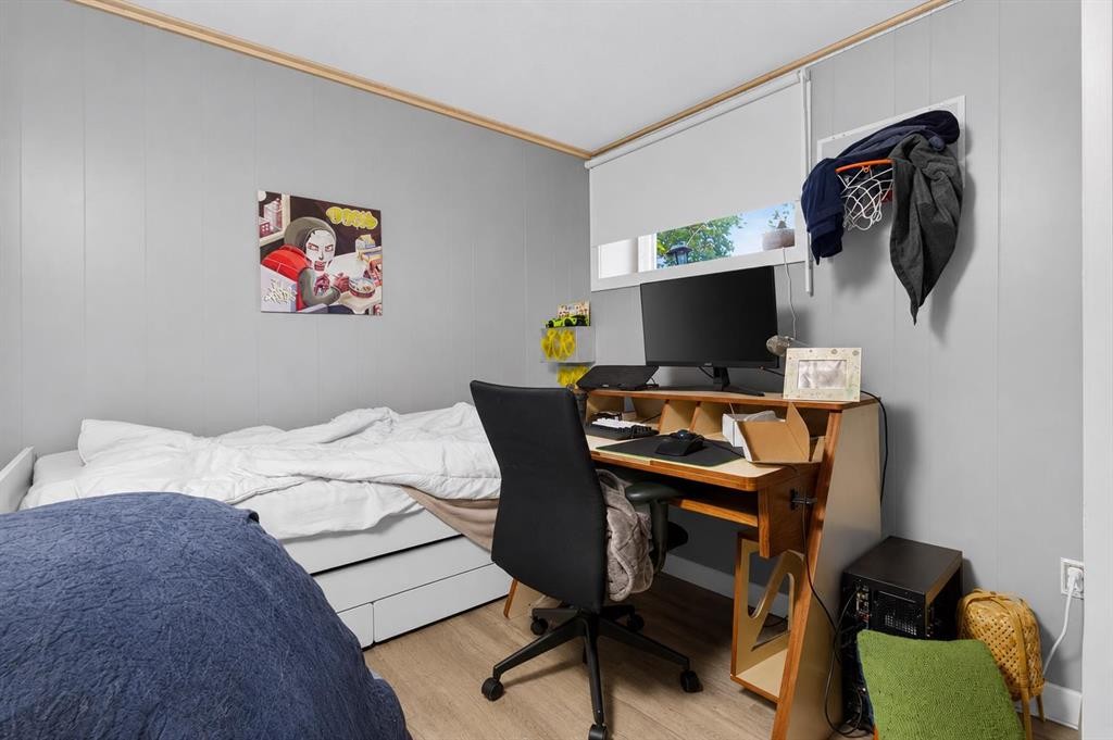 6420 18 Street Se, Calgary, AB - Indoor