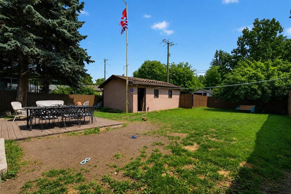6420 18 Street Se, Calgary, AB - Outdoor
