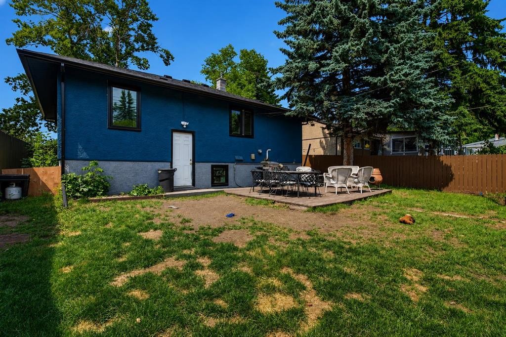 6420 18 Street Se, Calgary, AB - Outdoor With Deck Patio Veranda