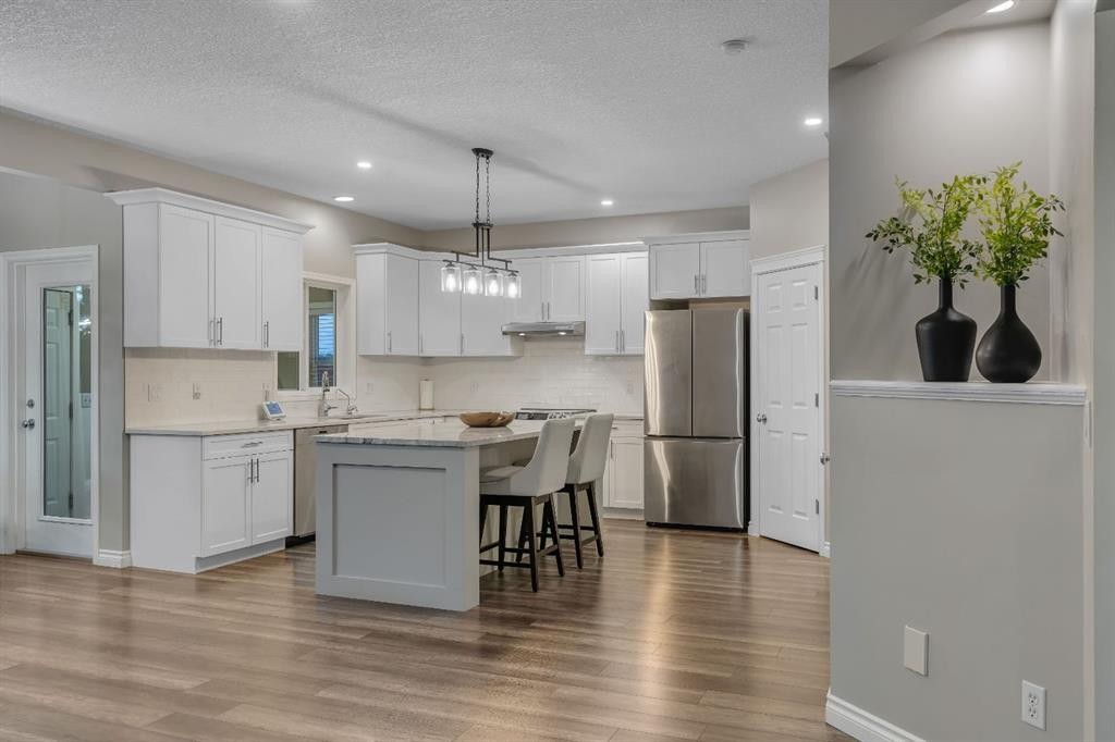 112 Pinto Lane Se, Airdrie, AB - Indoor Photo Showing Kitchen With Stainless Steel Kitchen