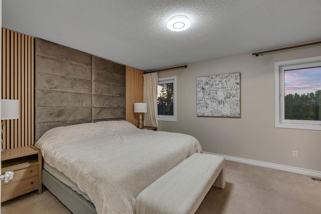 112 Pinto Lane Se, Airdrie, AB - Indoor Photo Showing Bedroom
