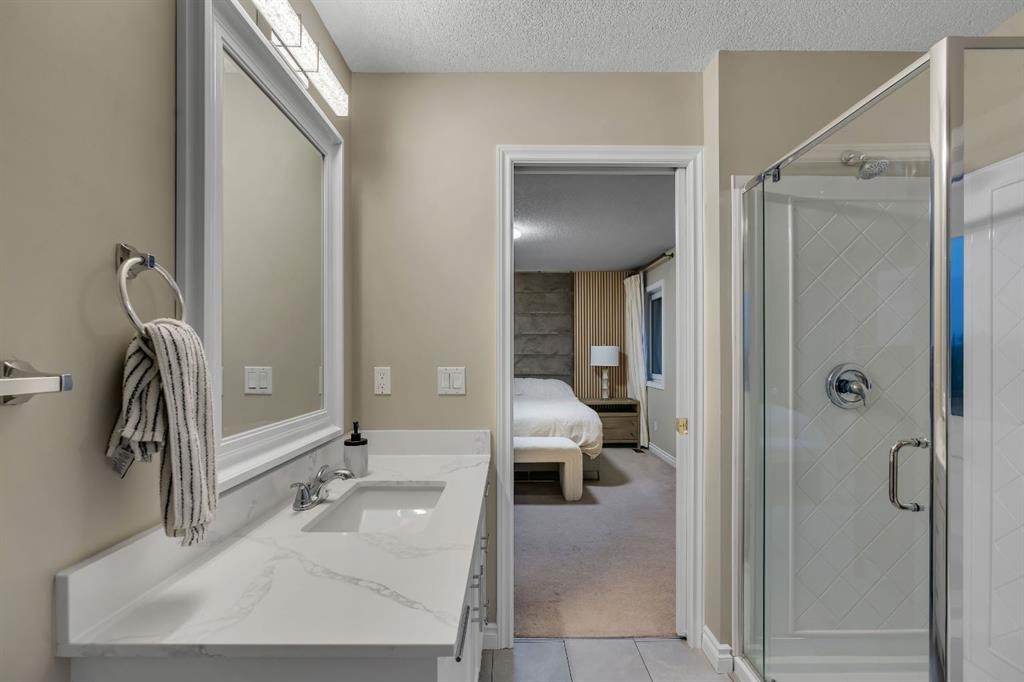 112 Pinto Lane Se, Airdrie, AB - Indoor Photo Showing Bathroom