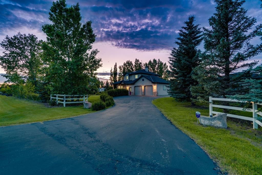 112 Pinto Lane Se, Airdrie, AB - Outdoor