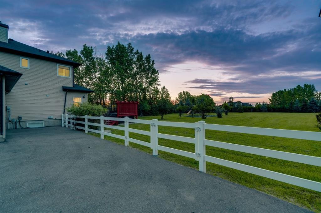 112 Pinto Lane Se, Airdrie, AB - Outdoor